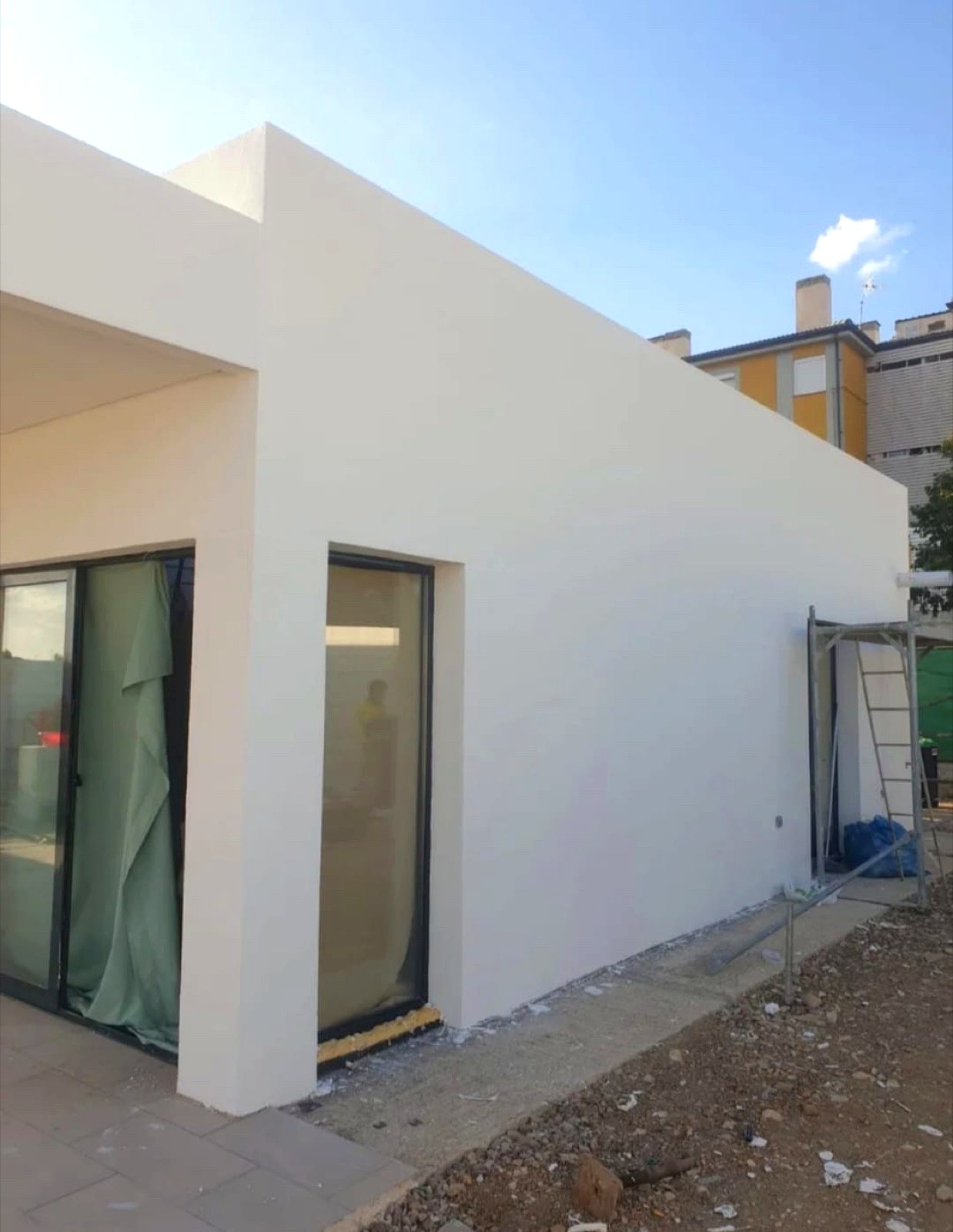 Después: fachada terminada